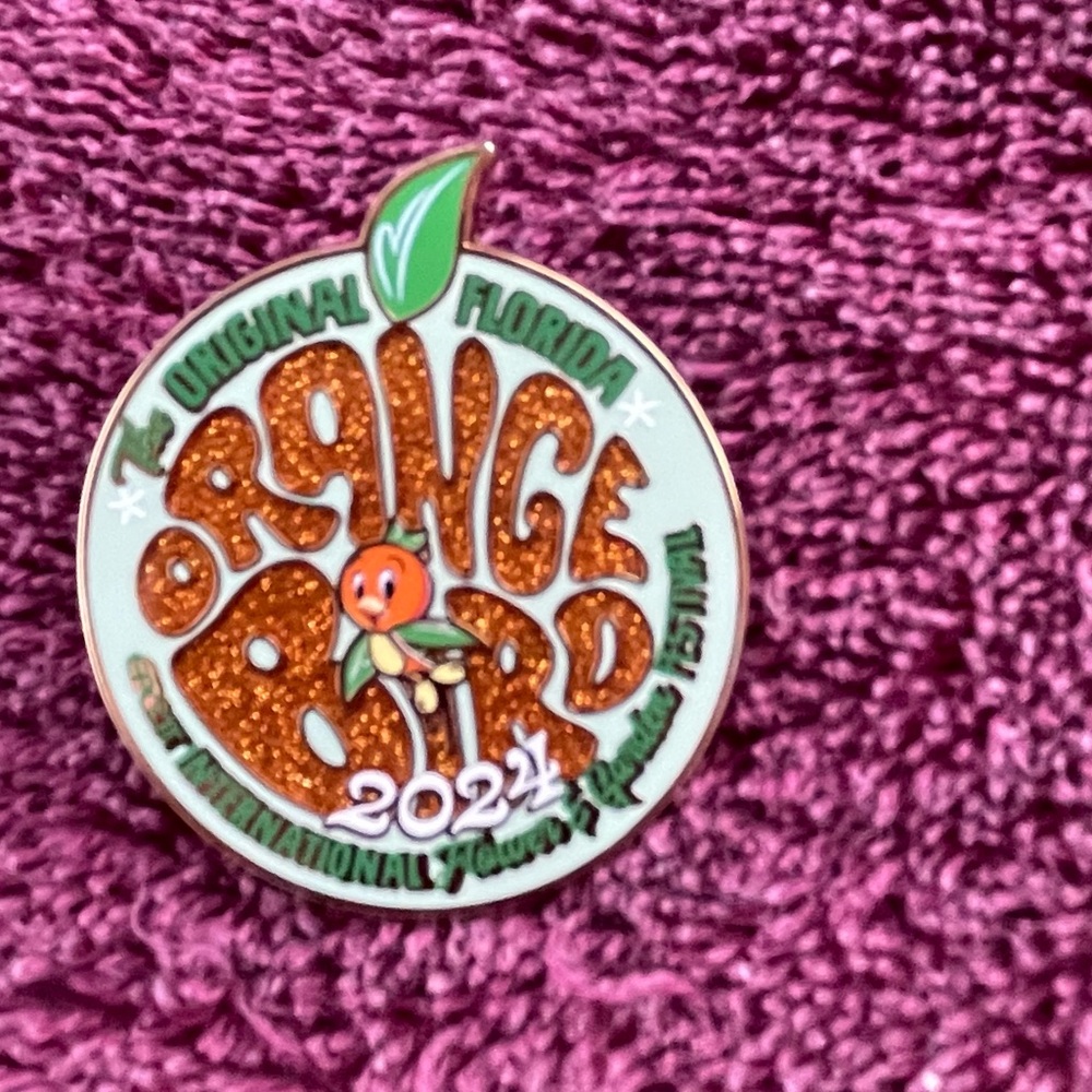 Disney Pin. Epcot 2024 flower and garden festival. Orangebird pin